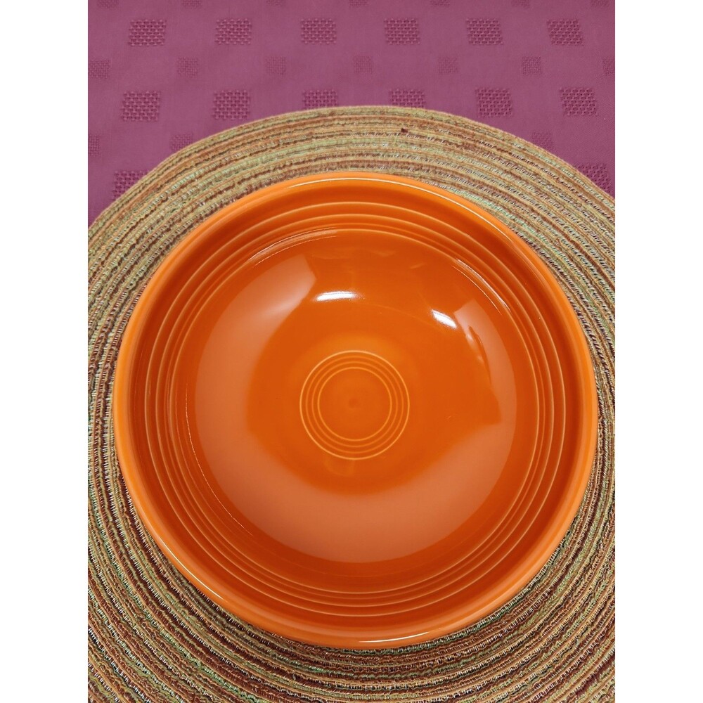 Fiesta Medium Bistro Coupe Bowl 7.58 Inch In Poppy Made In The USA EUC - Picture 3 of 6